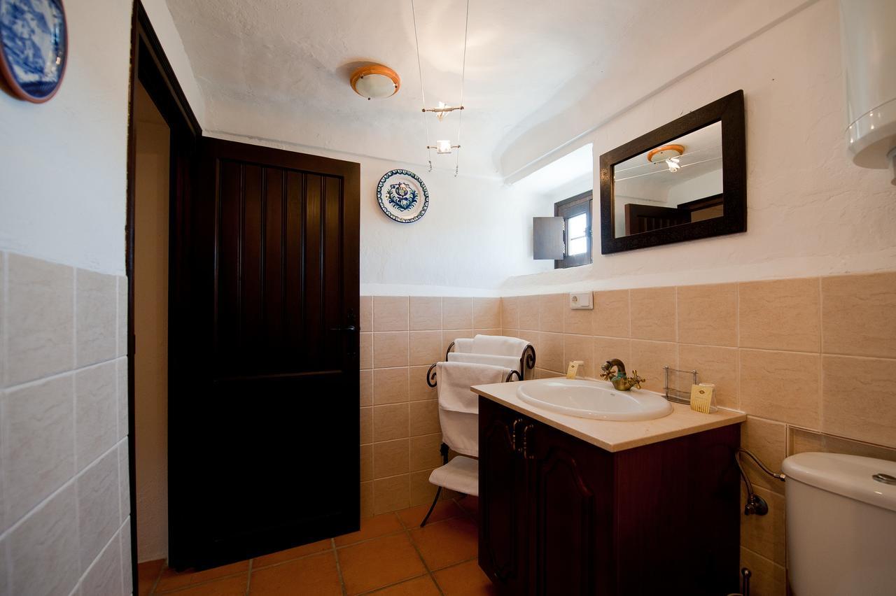 Cortijo La Haza Bed and Breakfast Iznájar Εξωτερικό φωτογραφία