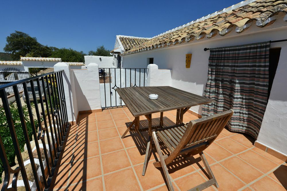 Cortijo La Haza Bed and Breakfast Iznájar Εξωτερικό φωτογραφία